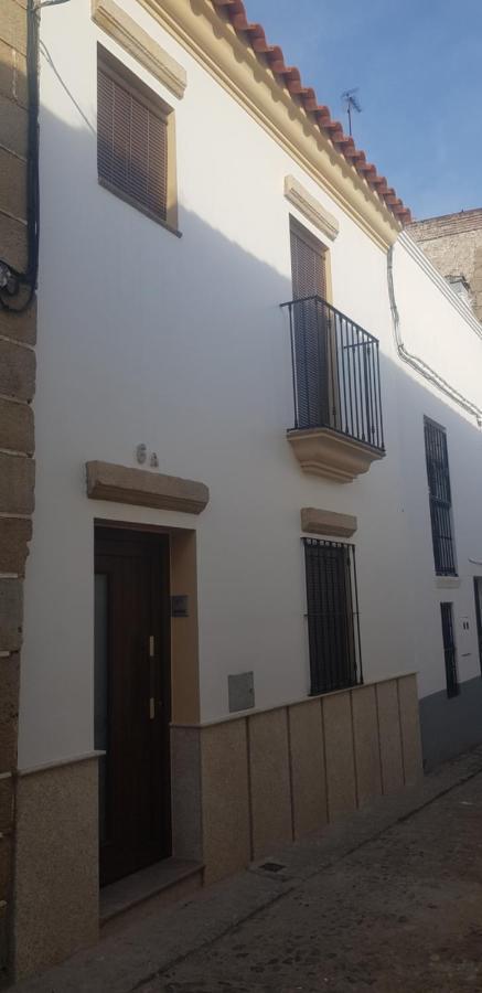 Entre Torres Villa Jerez De Los Caballeros Exterior photo